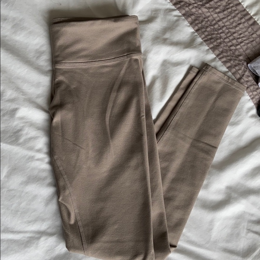 Alo Yoga Leggings